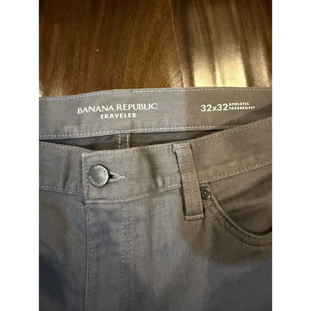 Banana Republic Traveler - Men’s Grey Pants - 32x32